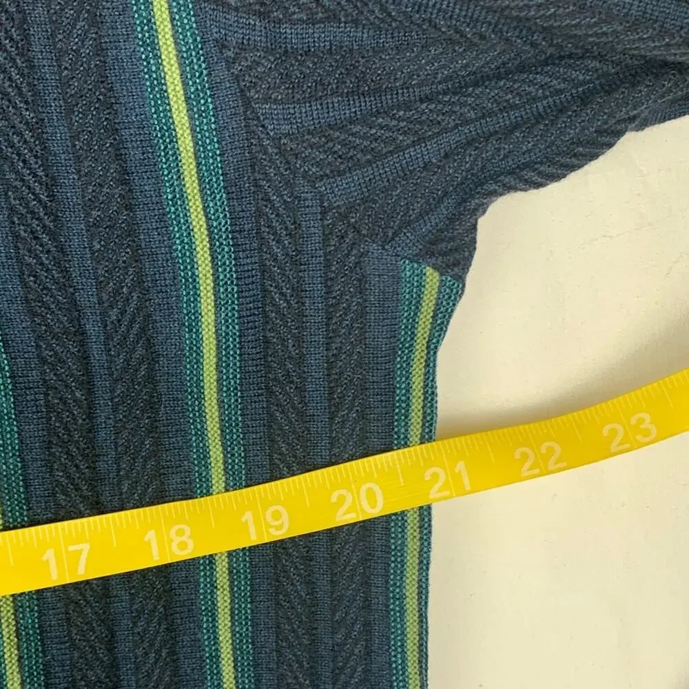 St Croix Men's large wool vintage Blue stripe Sweater flaw read